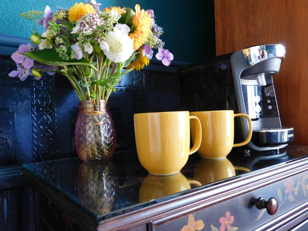 The Bear Bread Bakery B&B, Ensuite Rooms Above The Bakery, Colyton Экстерьер фото