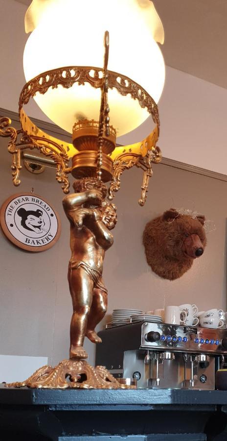 The Bear Bread Bakery B&B, Ensuite Rooms Above The Bakery, Colyton Экстерьер фото