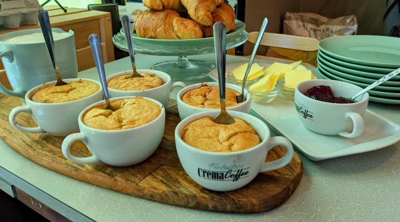The Bear Bread Bakery B&B, Ensuite Rooms Above The Bakery, Colyton Экстерьер фото