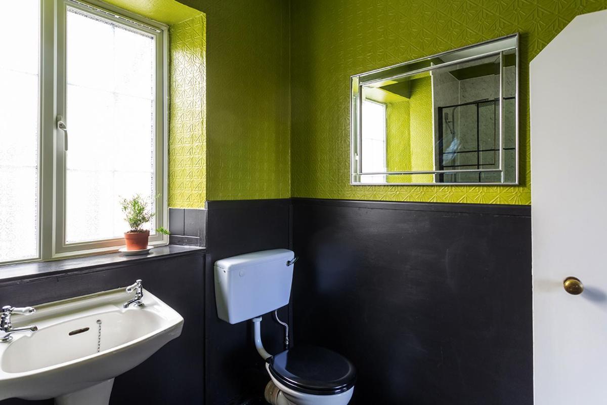 The Bear Bread Bakery B&B, Ensuite Rooms Above The Bakery, Colyton Экстерьер фото