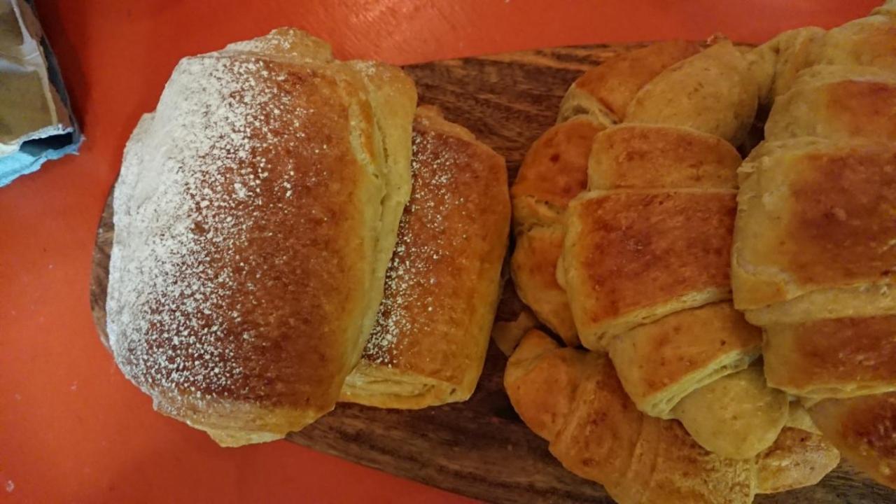 The Bear Bread Bakery B&B, Ensuite Rooms Above The Bakery, Colyton Экстерьер фото