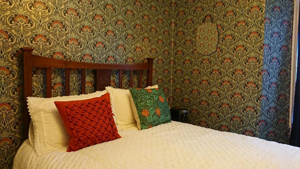 The Bear Bread Bakery B&B, Ensuite Rooms Above The Bakery, Colyton Экстерьер фото
